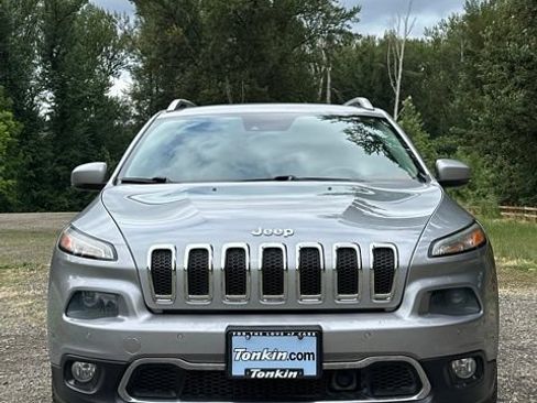 Used 2014 Jeep Cherokee Limited w/ Technology Group FWD image 3