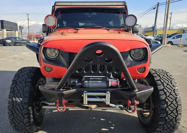 Used 2013 Jeep Wrangler Unlimited Sahara AWD/4WD image 2