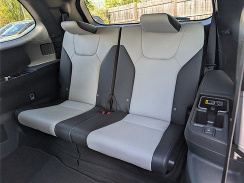 New 2026 Lexus TX 500h AWD image 13