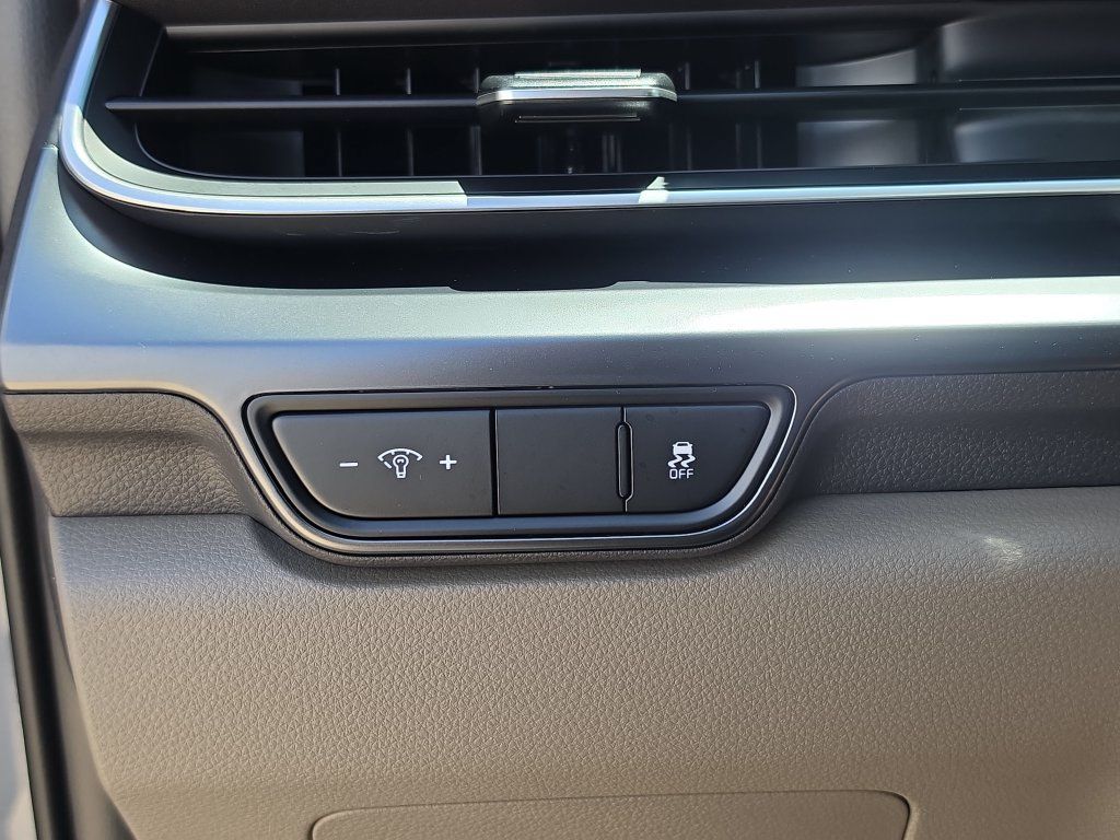New 2027 Kia Carnival FWD image 27