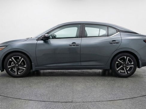 Used 2025 Nissan Sentra SV image 5