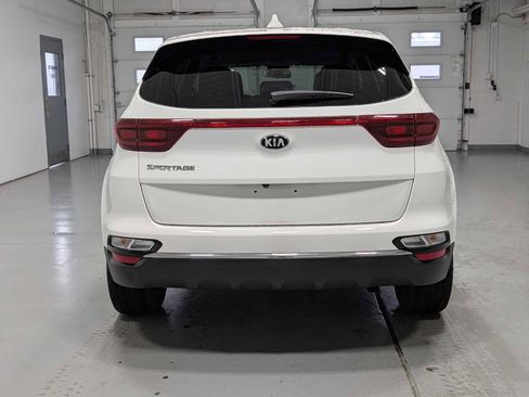 Used 2020 Kia Sportage LX AWD/4WD image 9