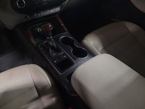 Used 2018 Kia Sorento EX image 26