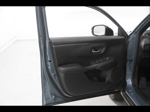 Used 2024 Honda HR-V Sport image 4
