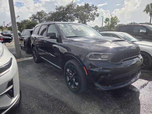 Used 2025 Dodge Durango GT AWD/4WD image 2
