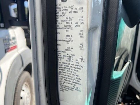 Used 2024 Chevrolet Low Cab Forward image 71