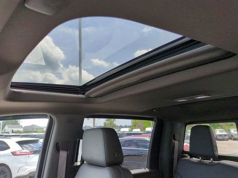 Used 2022 GMC Sierra 2500 Denali AWD/4WD image 21