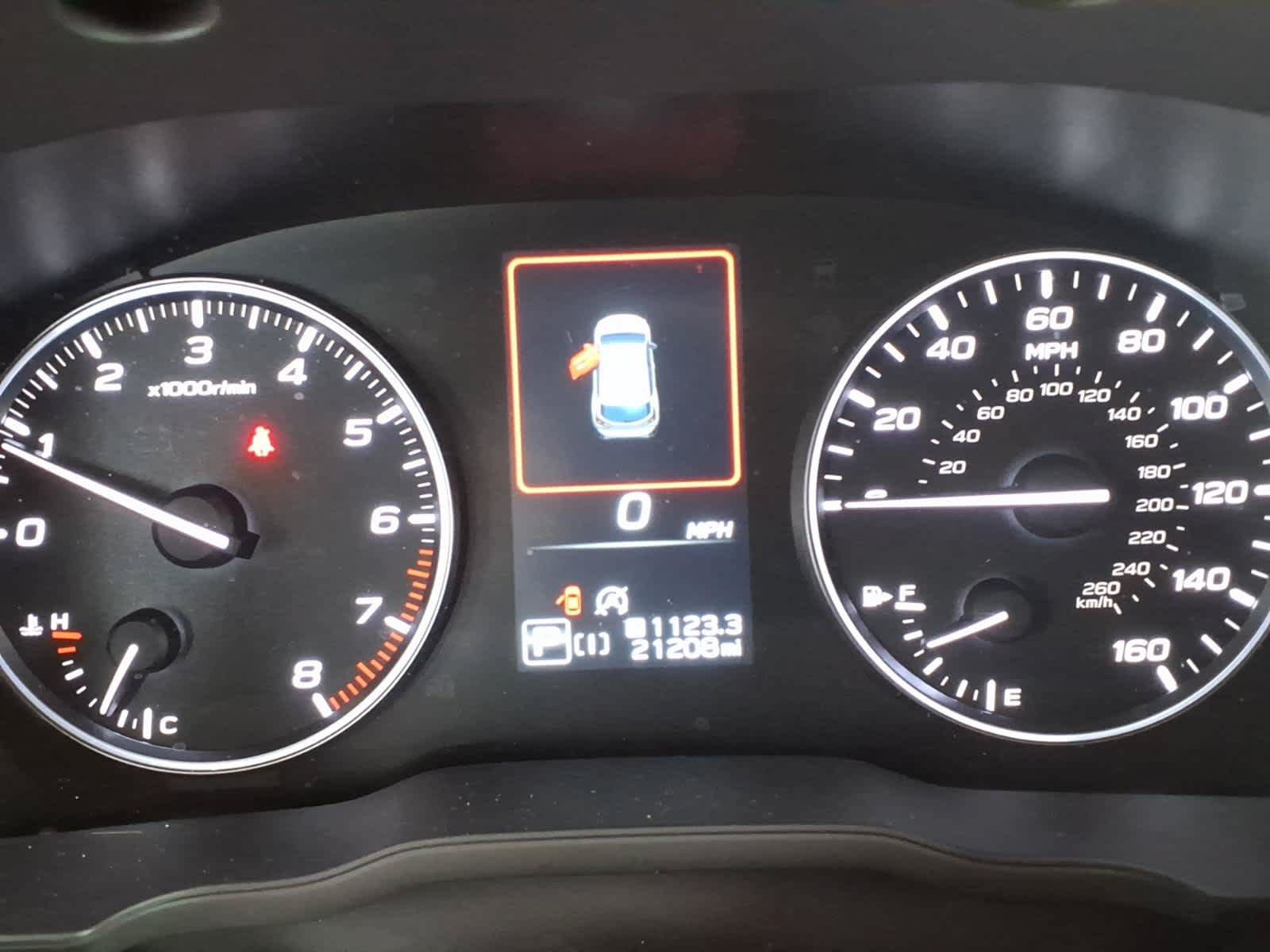 Used 2024 Subaru Crosstrek 2.0i Premium AWD/4WD image 17