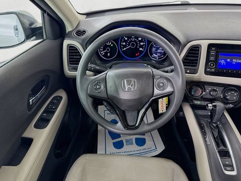 Used 2019 Honda HR-V LX image 28
