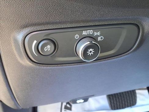 Used 2024 Chevrolet Equinox LT image 15