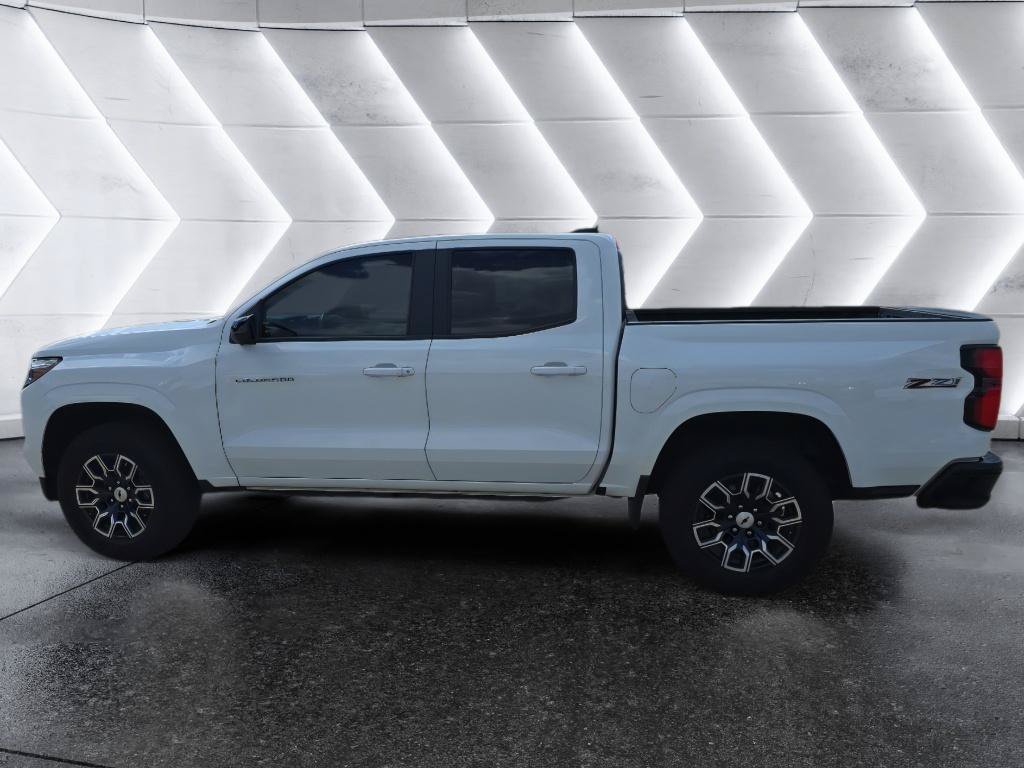 Used 2024 Chevrolet Colorado Z71 w/ Z71 Convenience Package 2 AWD/4WD image 8