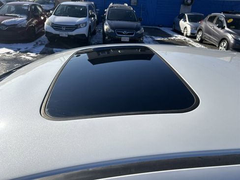 Used 2017 Honda HR-V EX image 8