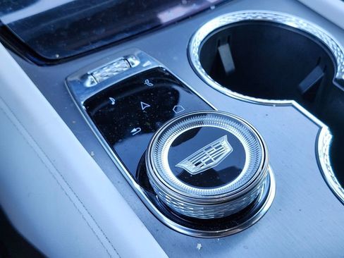 Used 2026 Cadillac Vistiq Luxury w/ LPO, Floor Liner Package image 25