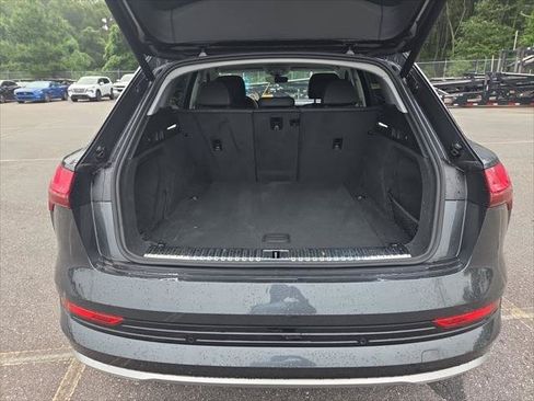 Used 2019 Audi e-tron Premium Plus AWD/4WD image 21