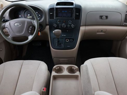 Used 2008 Kia Sedona LX FWD image 2