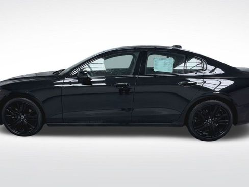 Used 2023 Volvo S60 B5 Plus w/ Climate Package image 5