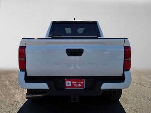 Used 2026 Toyota Tacoma SR5 RWD image 5