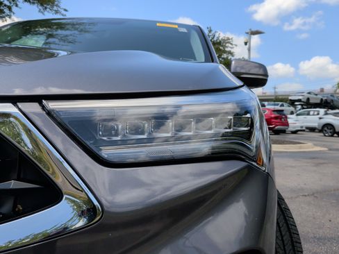 Used 2021 Acura RDX AWD w/ Advance Package image 3