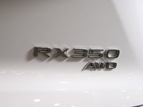 Used 2024 Lexus RX 350 AWD w/ Convenience Package image 39