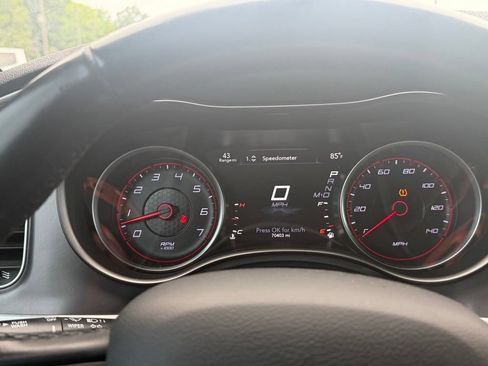 Used 2020 Dodge Charger SXT w/ Leather Interior Group RWD image 8