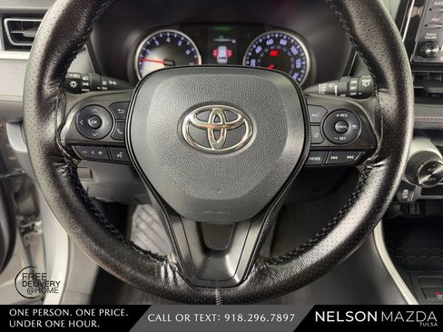 Used 2020 Toyota RAV4 XLE FWD image 24