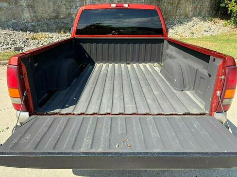 Used 2001 Chevrolet Silverado 1500 LS w/ Firm Ride Suspension Pkg RWD image 33