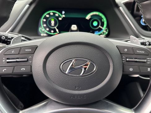 Used 2022 Hyundai Sonata Limited image 16