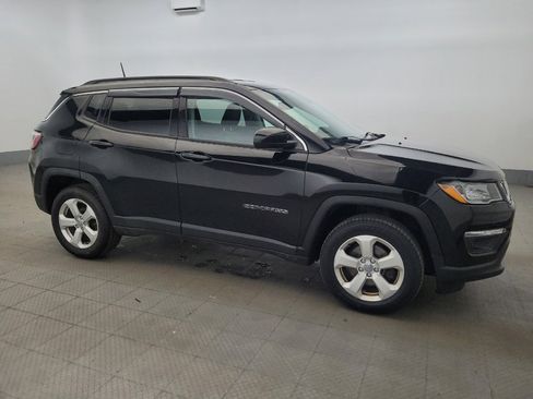 Used 2018 Jeep Compass Latitude w/ Cold Weather Group AWD/4WD image 11
