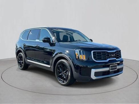 Certified 2025 Kia Telluride S AWD/4WD image 1