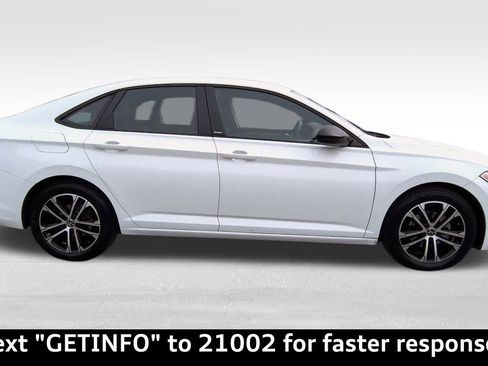 Used 2024 Volkswagen Jetta Sport image 37