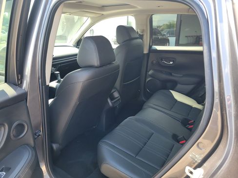 Certified 2024 Honda HR-V EX-L image 12