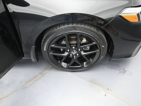 Used 2025 Honda Civic Sport image 29