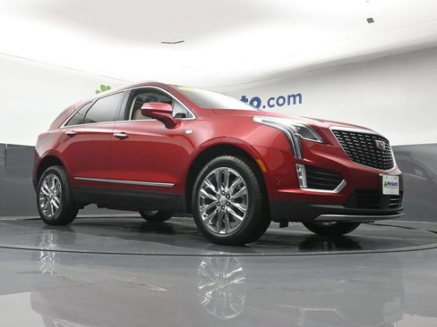 Used 2021 Cadillac XT5 Premium Luxury AWD/4WD image 28
