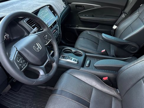 Certified 2023 Honda Passport TrailSport image 5