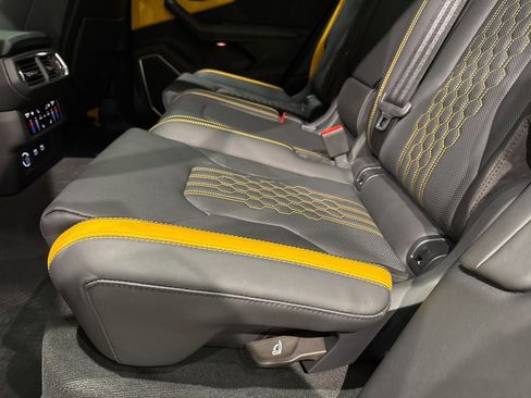 Used 2024 Lamborghini Urus S image 60