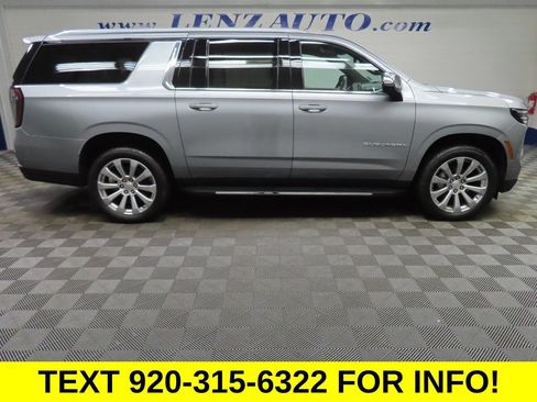 Used 2025 Chevrolet Suburban Premier AWD/4WD image 2