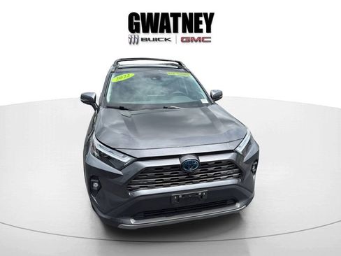 Used 2022 Toyota RAV4 Limited AWD/4WD image 11