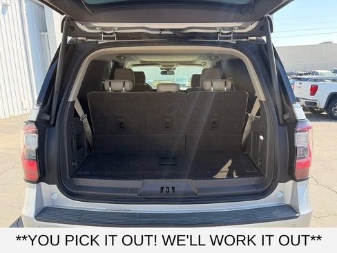 Used 2019 Ford Expedition Limited w/ Driver Assistance Package RWD image 8