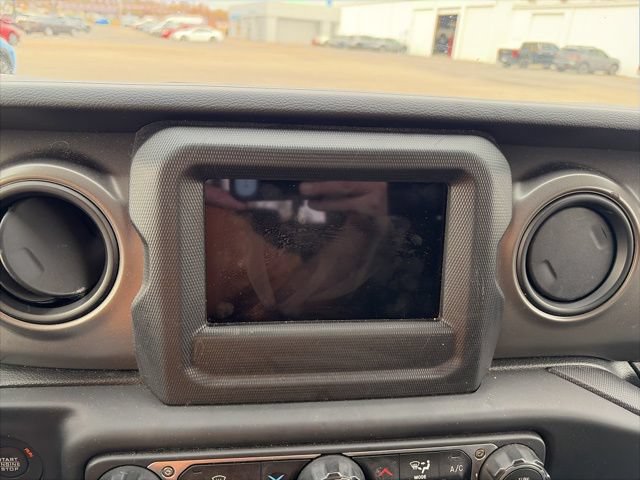Used 2023 Jeep Gladiator Sport AWD/4WD image 22