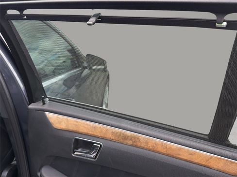 Used 2011 Mercedes-Benz E 350 4MATIC Wagon image 24