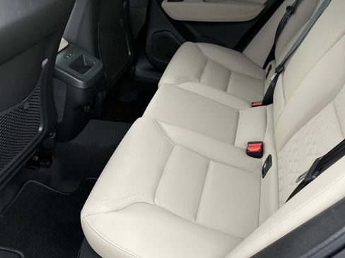 New 2026 Volvo XC60 B5 Plus w/ Protection Package Premier AWD/4WD image 21