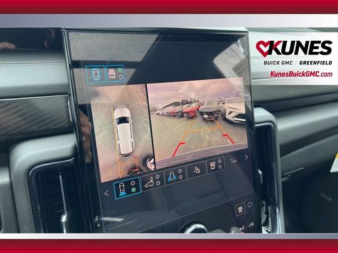 New 2026 GMC Yukon XL AT4 image 28