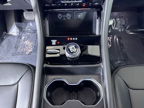 New 2025 Jeep Grand Cherokee Limited image 25