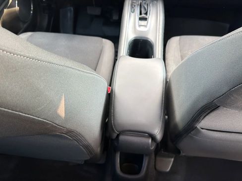 Used 2020 Honda HR-V EX image 28