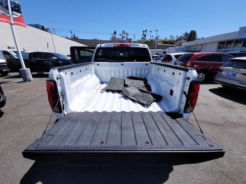 Used 2024 Chevrolet Colorado W/T RWD image 27