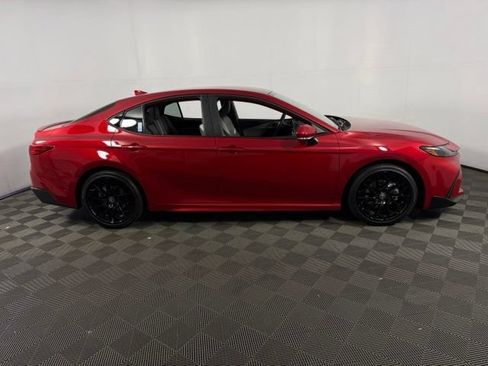 Used 2026 Toyota Camry SE w/ Convenience Package FWD image 10