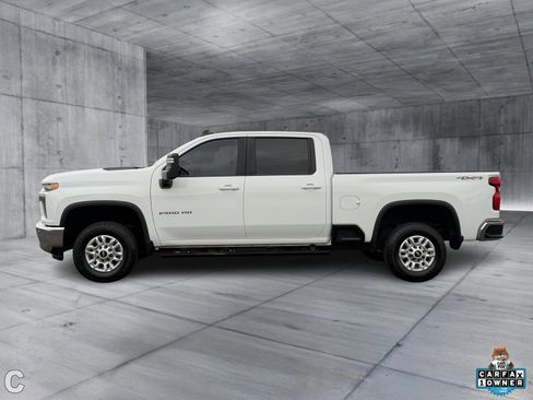 Used 2020 Chevrolet Silverado 2500 LT w/ All Star Edition image 3