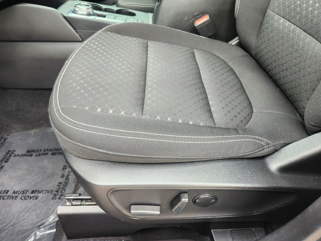 Used 2023 Ford Escape Active w/ Cold Weather Package FWD image 29
