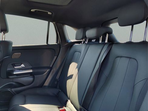 Used 2026 Mercedes-Benz GLA 250 image 7