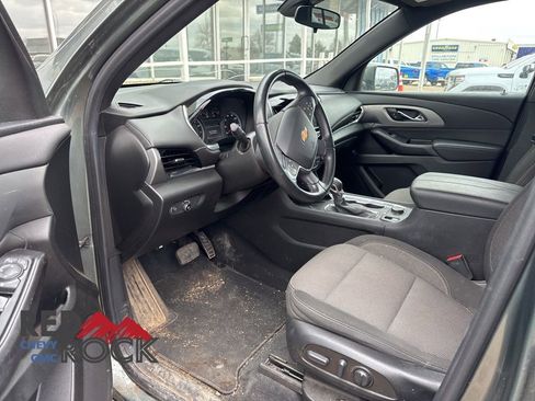 Used 2023 Chevrolet Traverse LT FWD image 10